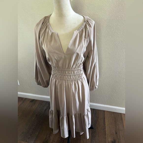 Calvin Klein Dresses & Skirts - Calvin Klein Elegant Beige Women's long sleeve tie back midi dress size 10